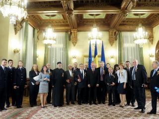 1-decembrie,decorare-la-palatul-cotroceni,presedintele-romaniei,traian-basescu,