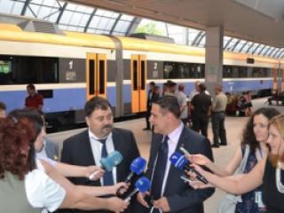 trenul-personal,studii-in-romania,chisinau-iasi,anatol-salaru,caile-ferate-romane,