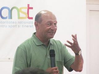 istoria-romanilor,traian-basescu,comunitati-romanesti-si-identitate-europeana,sulina,republica-moldova,romania,romanii-de-pretutindeni,tinerii-romani-de-pretutindeni,aie,mihai-sleahtitchi,guvernul-filat,scoala-de-vara,fereastra-spre-uniunea-europeana,chis