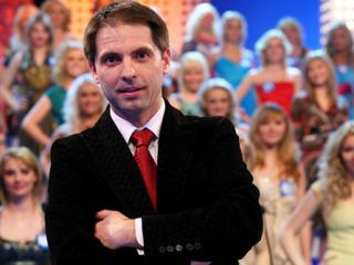 dan-negru,limba-de-stat,limba-moldoveneasca,limba-oficiala,limba-romana,prezentator-tv,