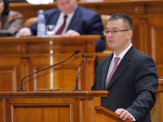 a-picat-guvernul,mihai-razvan-ungureanu,traian-basescu,