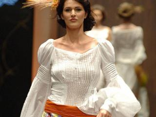 ambasada-republicii-moldova-in-romania,iurie-renita,valentina-vidrascu,ileana-cosanzeana-de-lux,aurum-palace-bucuresti,